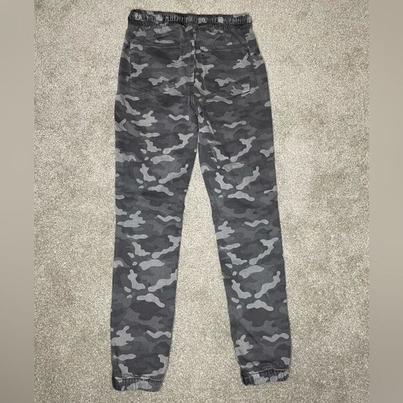 America Eagle Next Level Stretch Camo Jeans - Picture 3 of 7